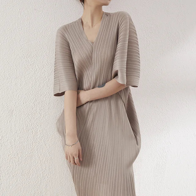 Spring/Summer Women's Midi Plus-Size Bat-Sleeved V-Neck Holiday Chiffon Commuter Dresses