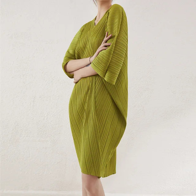 Spring/Summer Women's Midi Plus-Size Bat-Sleeved V-Neck Holiday Chiffon Commuter Dresses