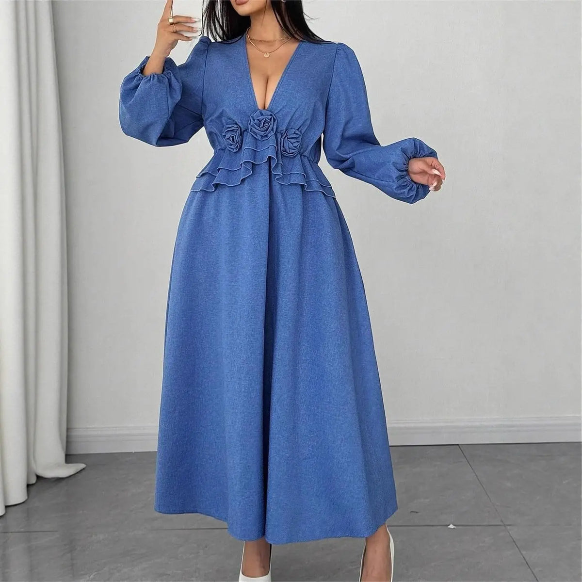 Fashionable V-Neck Floral Maxi Dress with Waist Cinching, Plus Size Women&