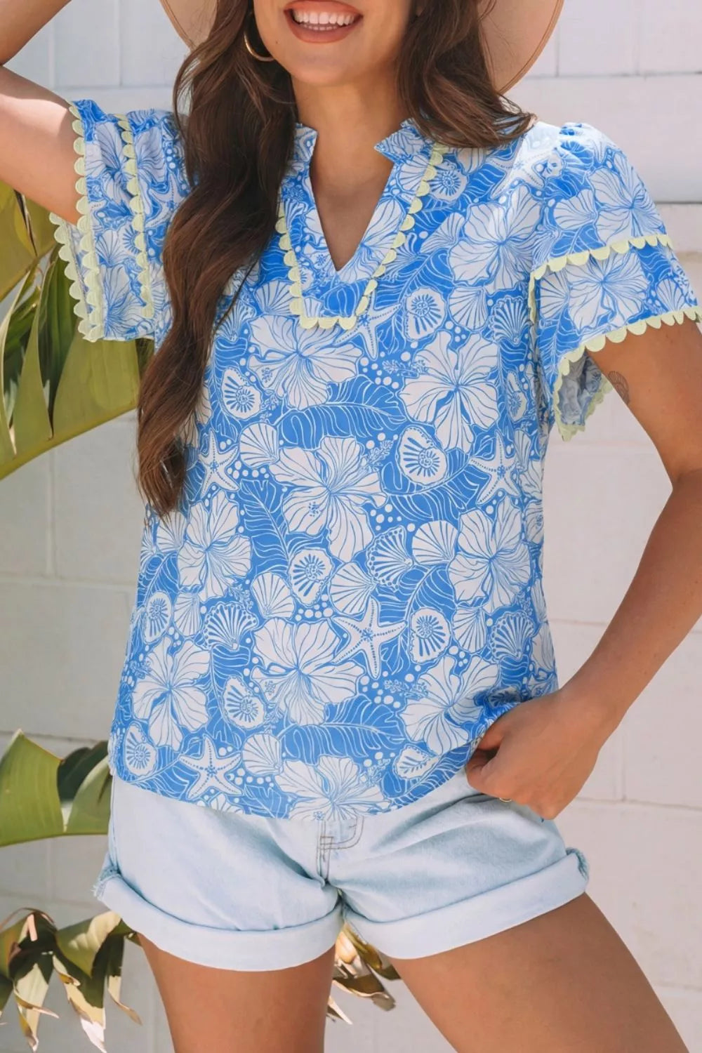 Scalloped Trim V Neck Short Sleeve Blouse 