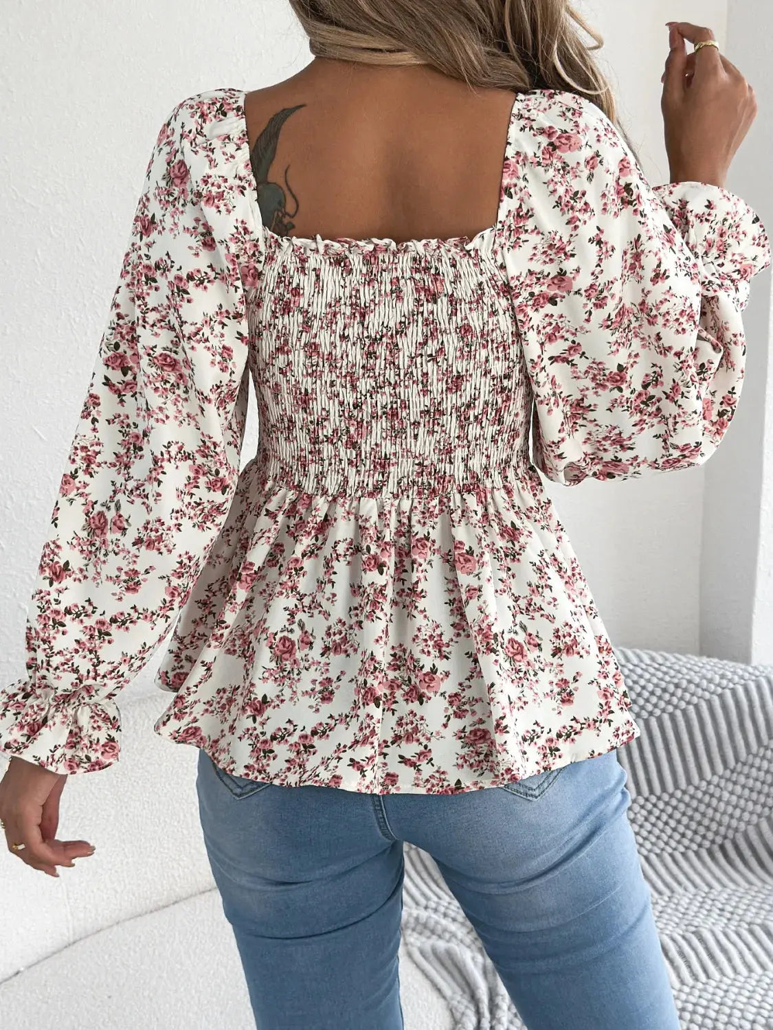 Floral Square Neck Flounce Sleeve Blouse 04