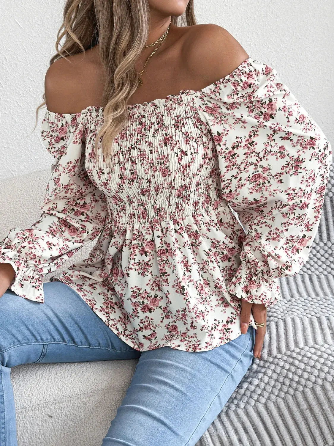 Floral Square Neck Flounce Sleeve Blouse 08